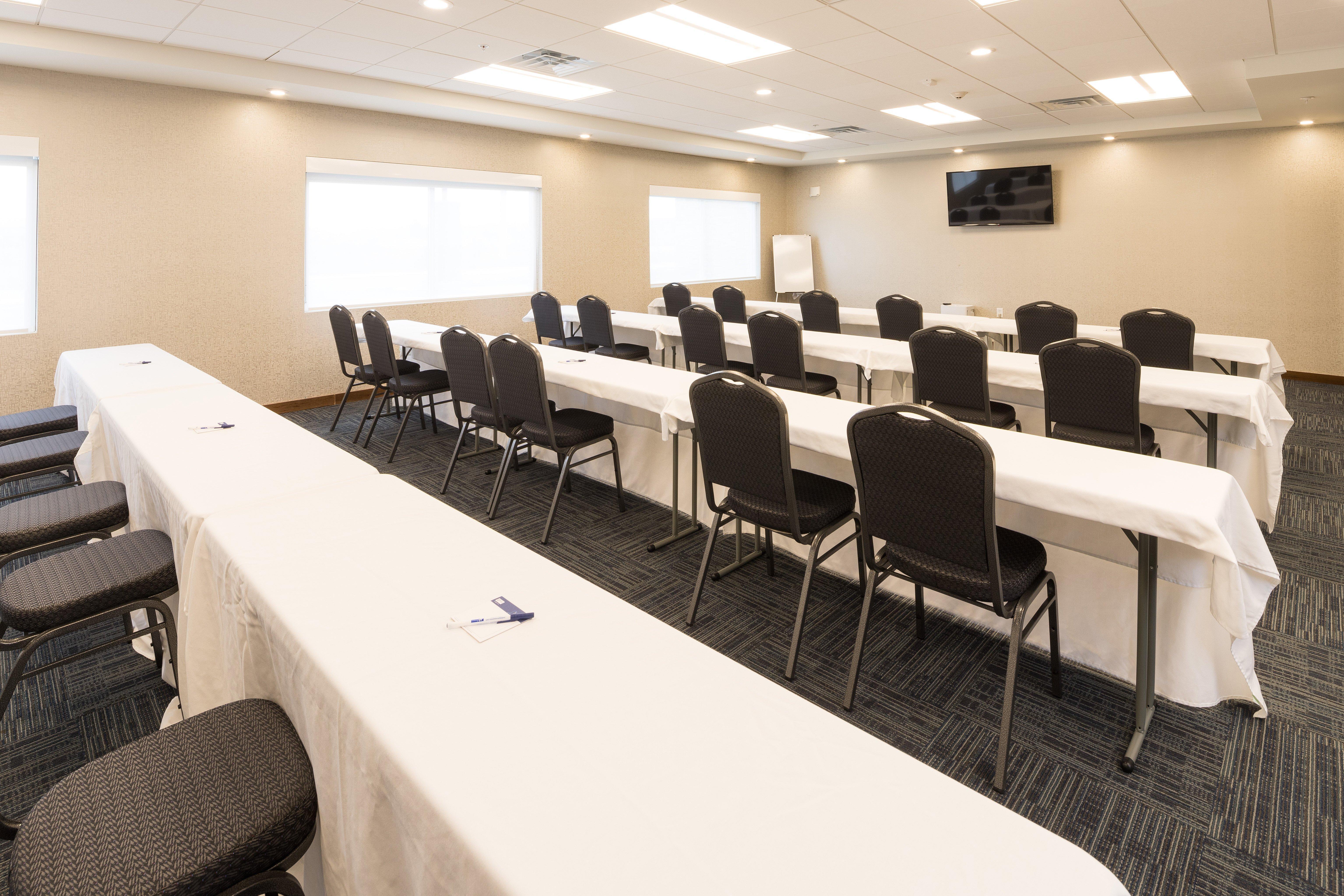 Holiday Inn Express & Suites - Auburn By Ihg Εξωτερικό φωτογραφία