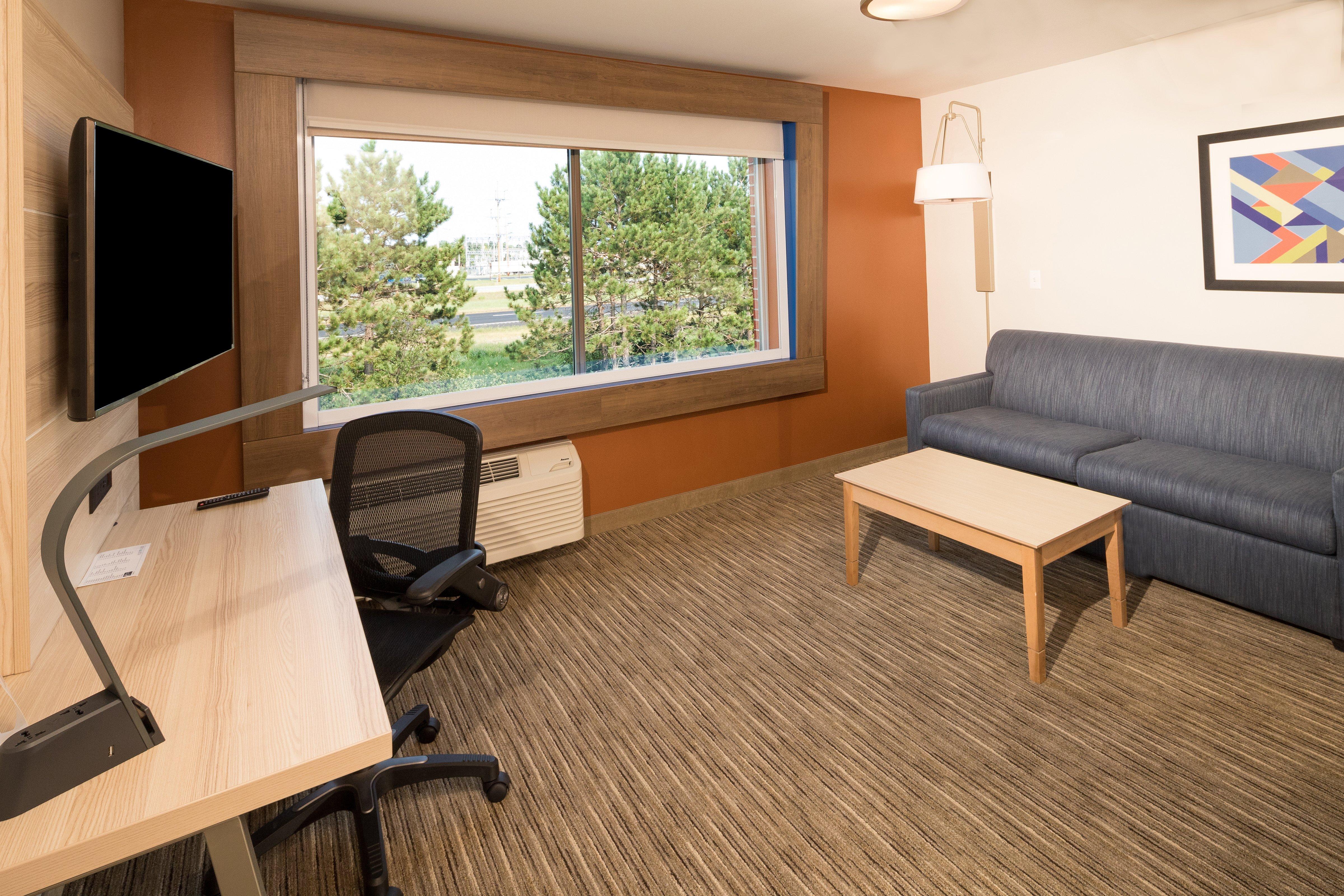 Holiday Inn Express & Suites - Auburn By Ihg Εξωτερικό φωτογραφία